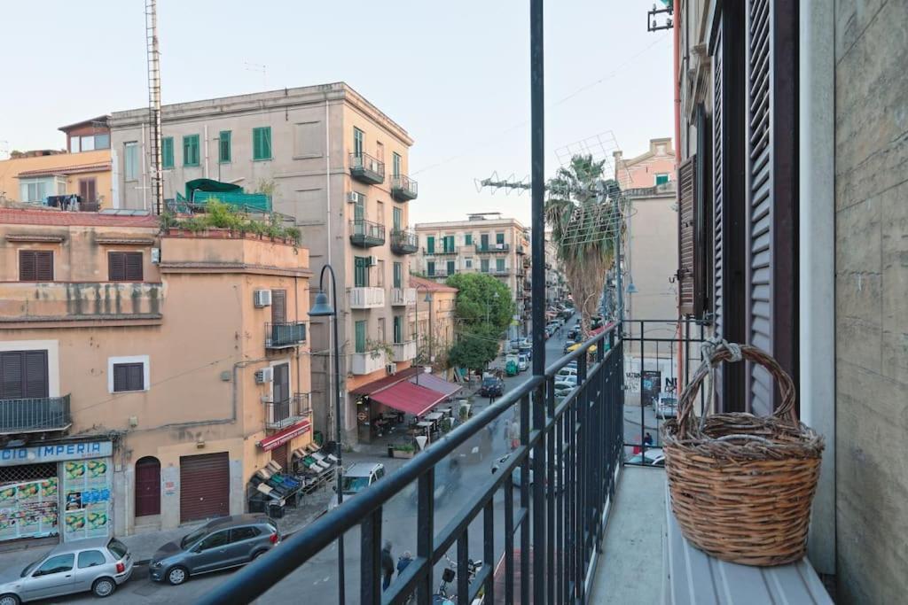 Ferienwohnung La Casuzza Del Borgo - Porto - Politeama Palermo Exterior foto